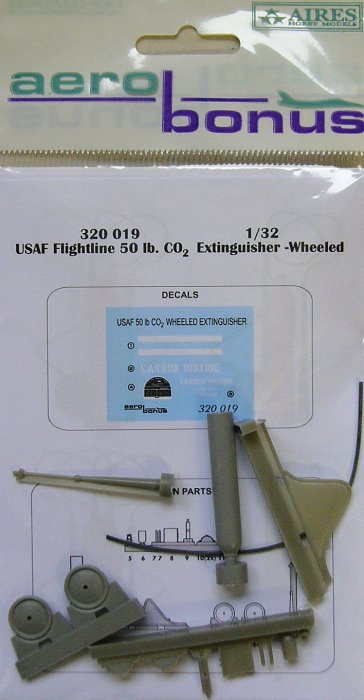 1/32 USAF Flightline 50 lb. CO2 exting. - wheeled