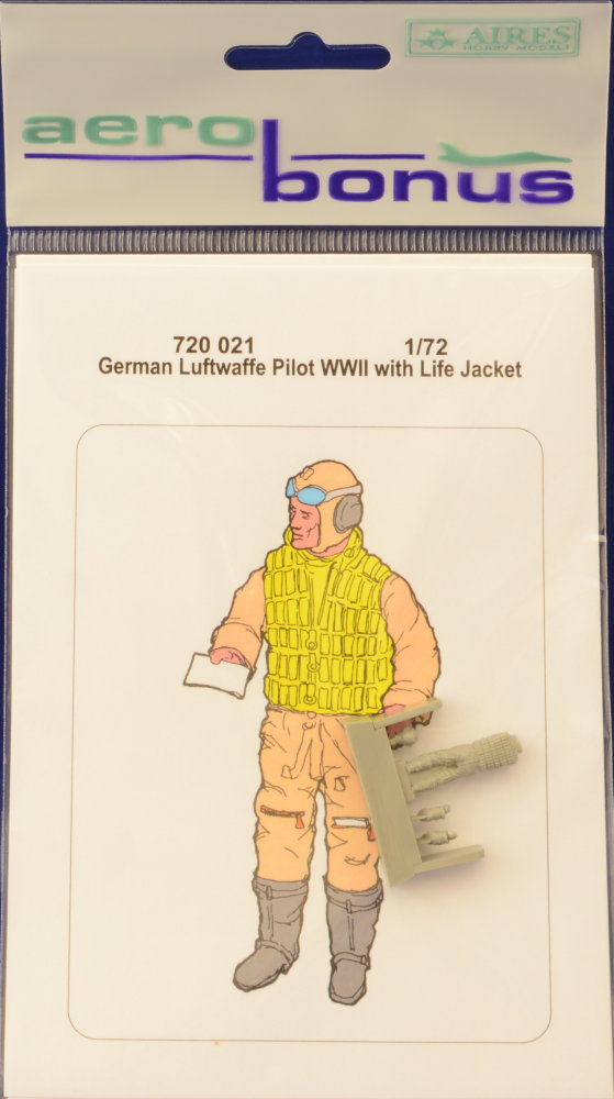1/72 German Luftwaffe pilot WWII with life jacket