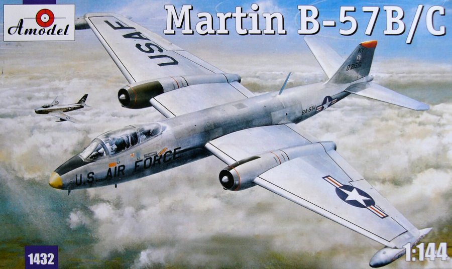1/144 MARTIN B-57B/C  Night Intruder