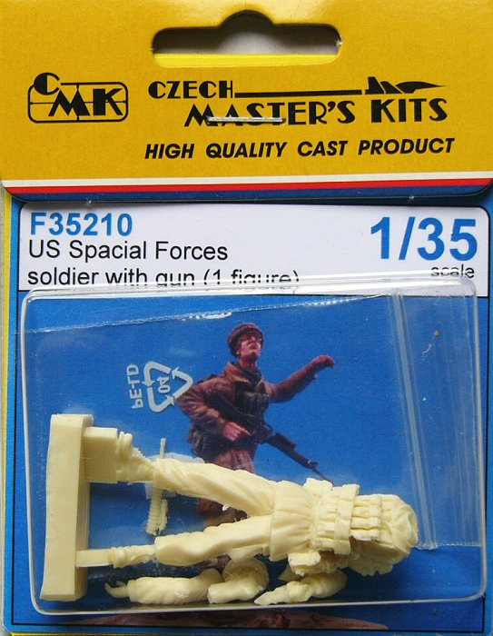 1/35 US Special Forces - soldier with gun (1 fig.)
