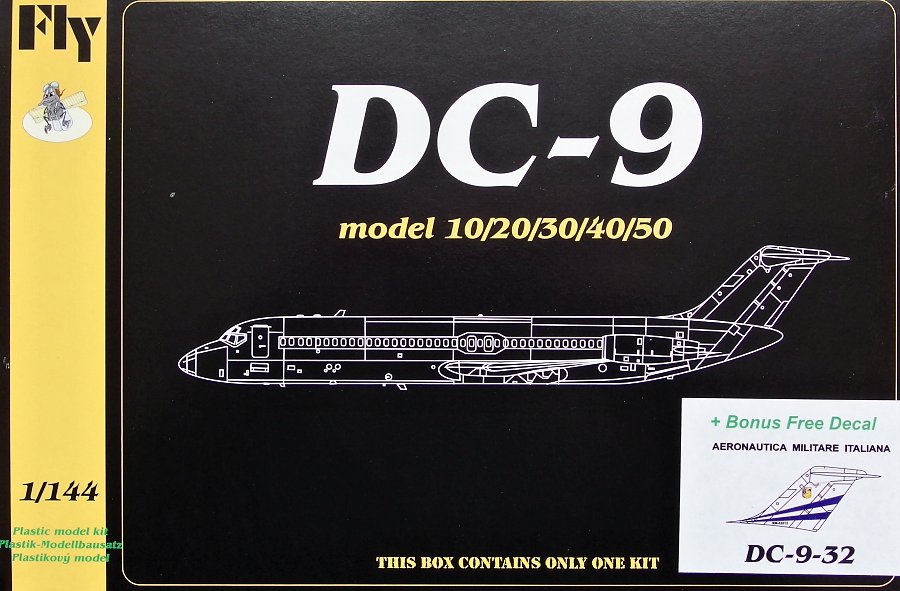 1/144 McDonnell Douglas DC-9 Italian Air Force