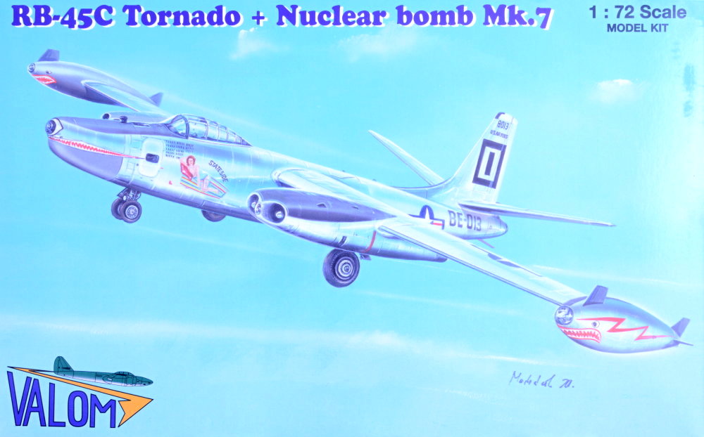 1/72 N.A. RB-45C Tornado + Nuclear bomb Mk.7