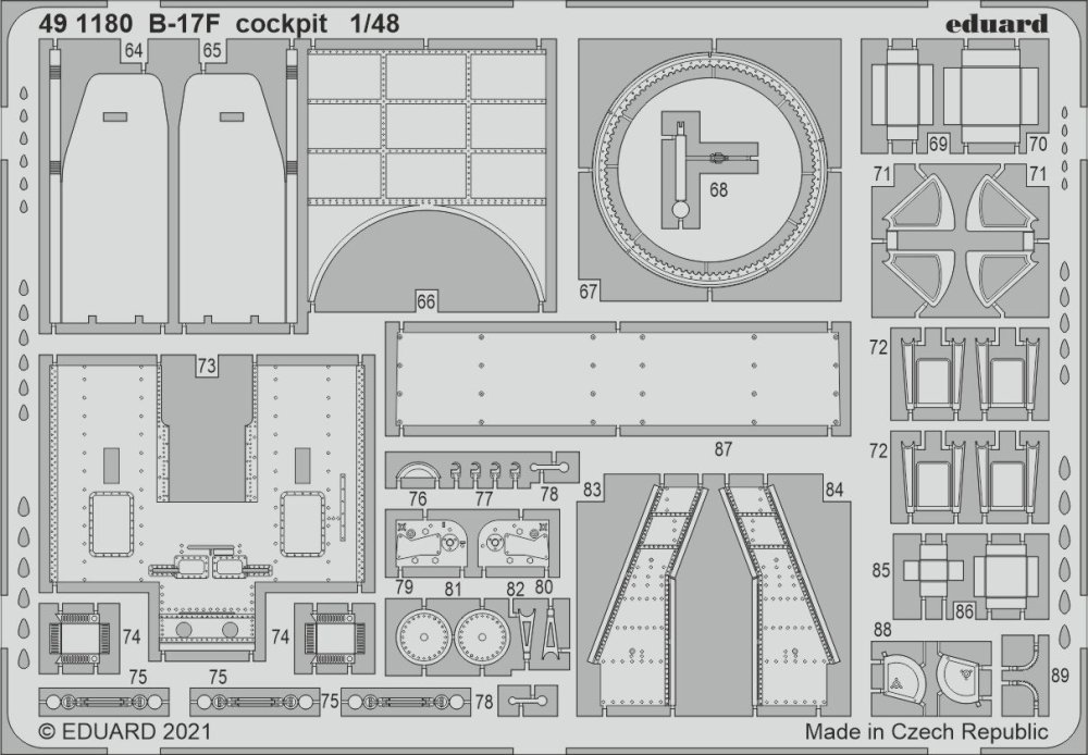 SET B-17F cockpit (HKM)