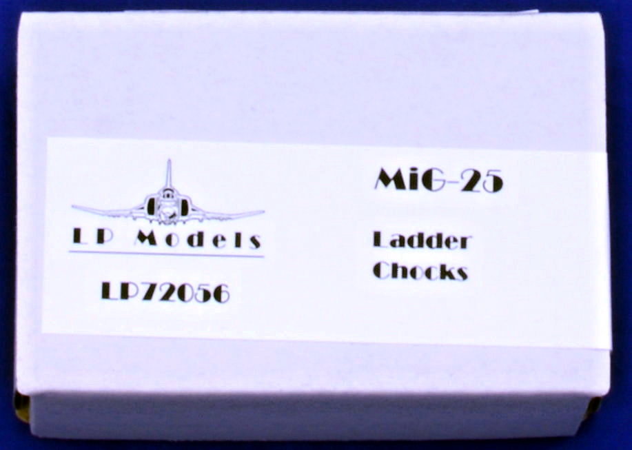 1/72 MiG-25 Ladder + Chocks Set