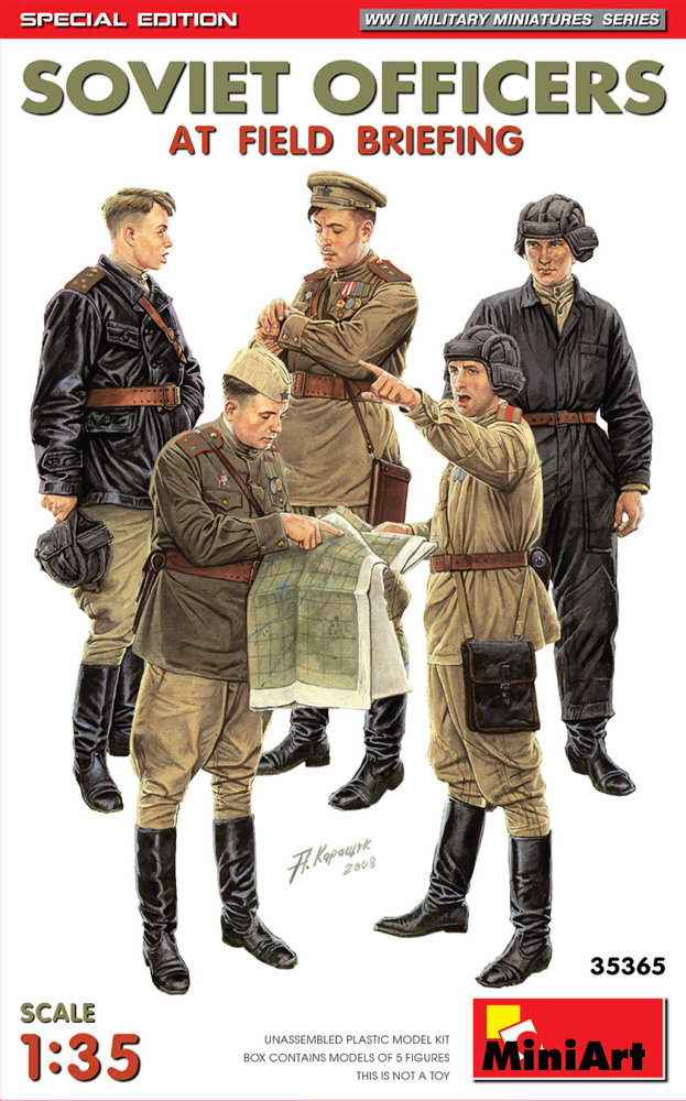 1/35 Soviet Officers At Field Briefing (5 fig.)