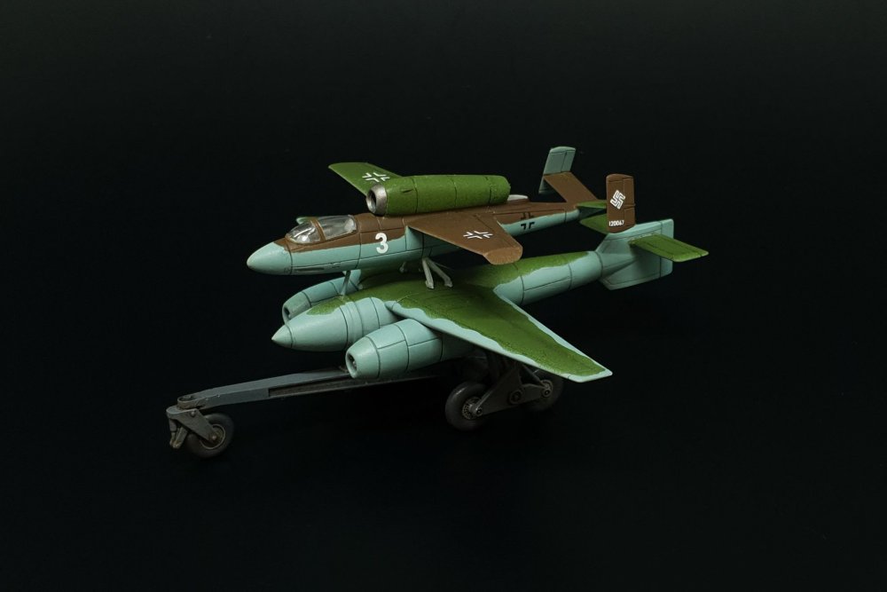 1/144 Mistel 5 - He162A & Arado E-377 (resin kit)