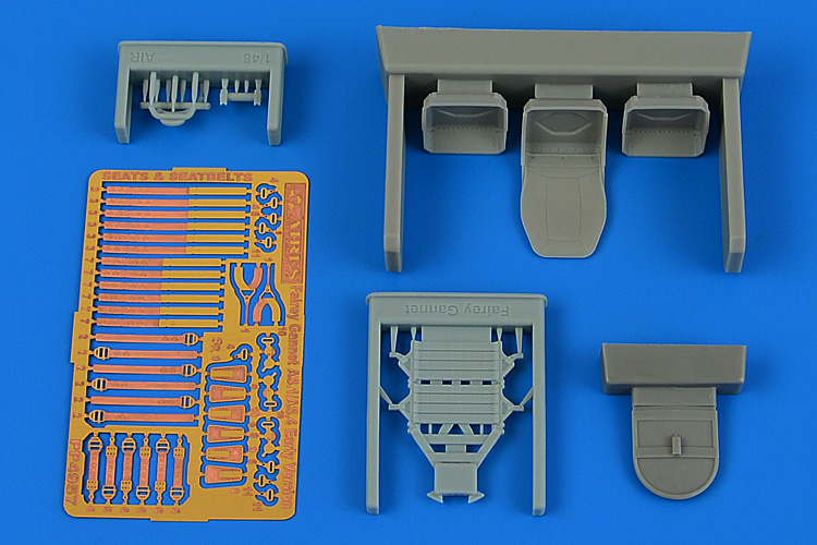 1/48 Fairey Gannet AS.1/AS.4 seats early (AIRF)
